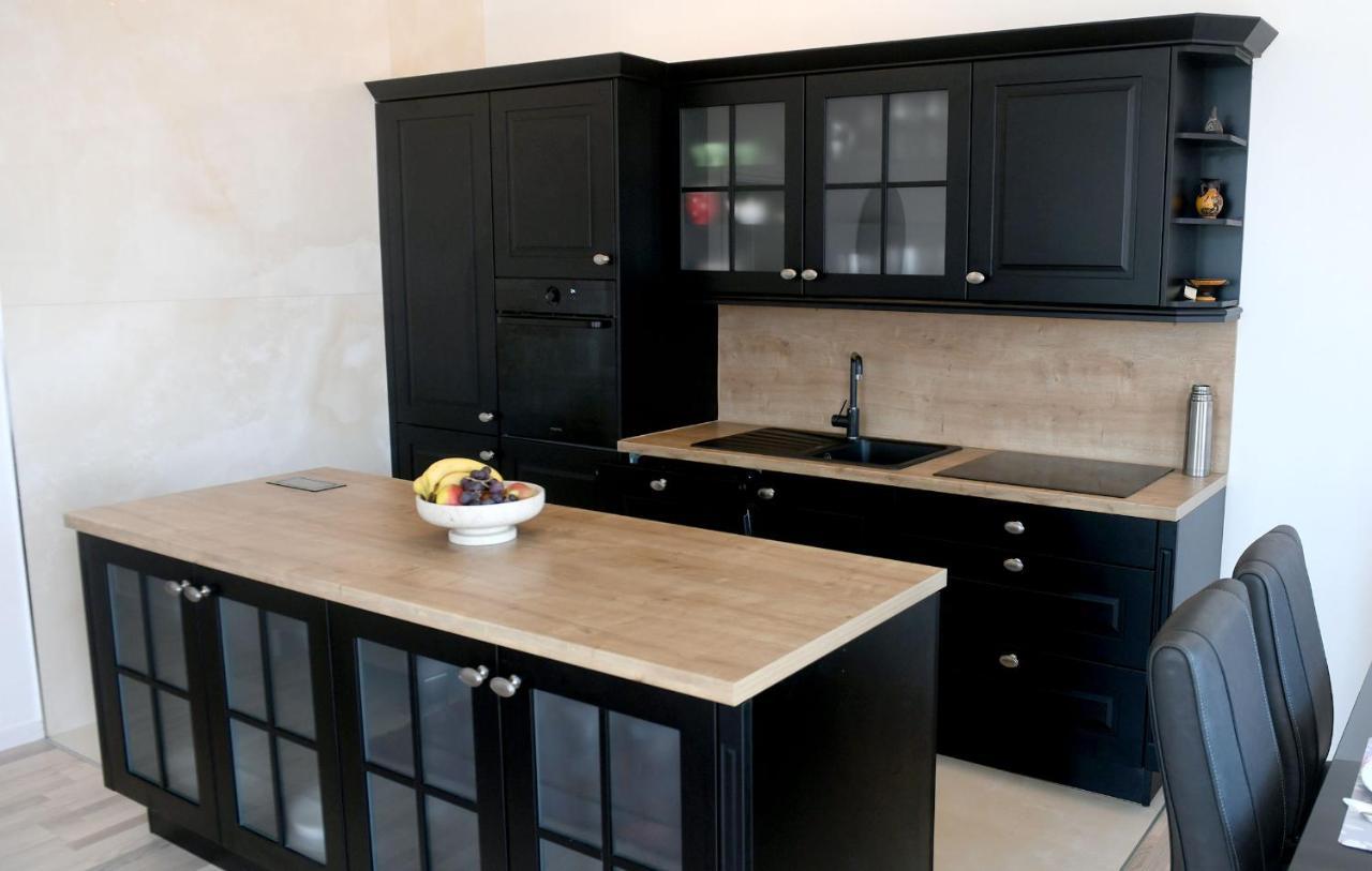 Divia Apartment Rijeka Eksteriør billede