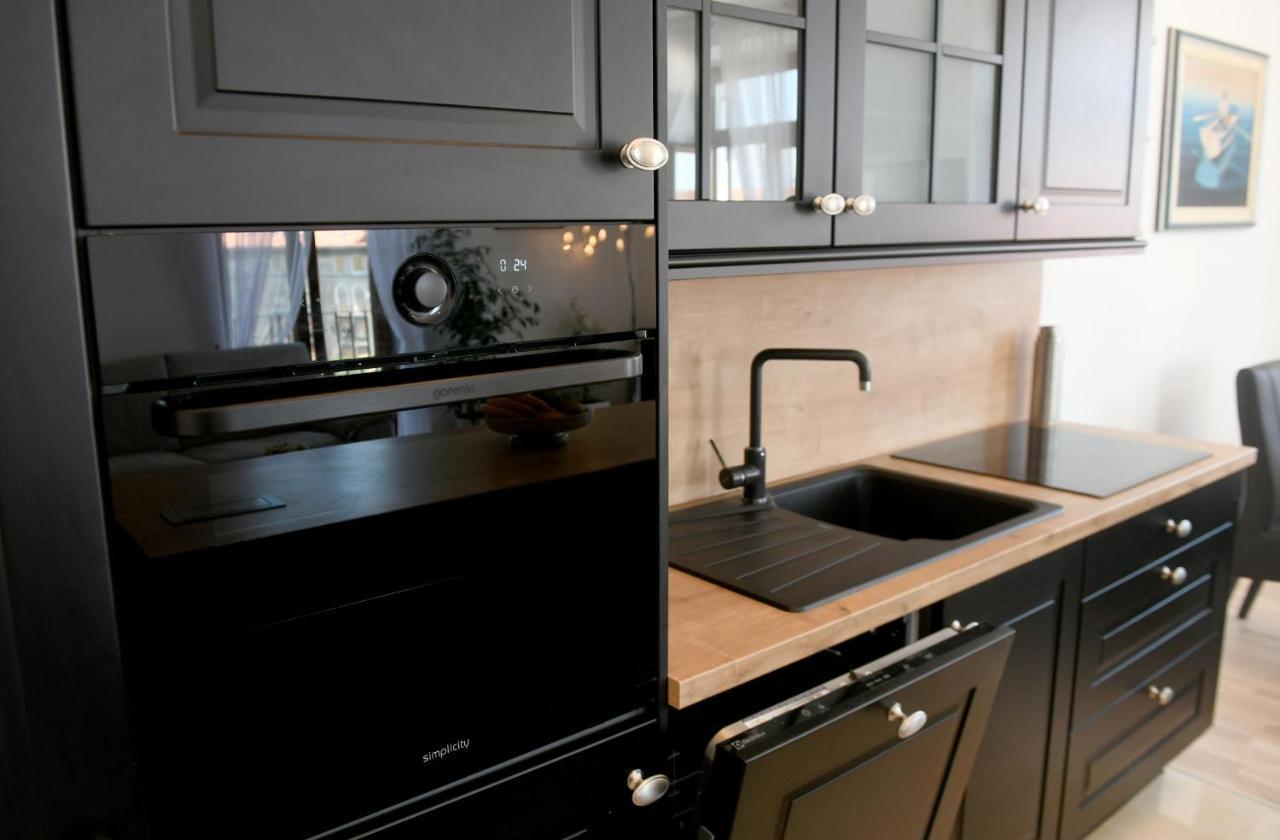 Divia Apartment Rijeka Eksteriør billede
