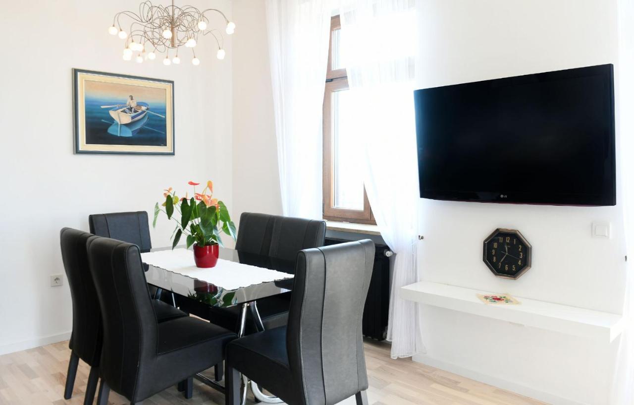 Divia Apartment Rijeka Eksteriør billede