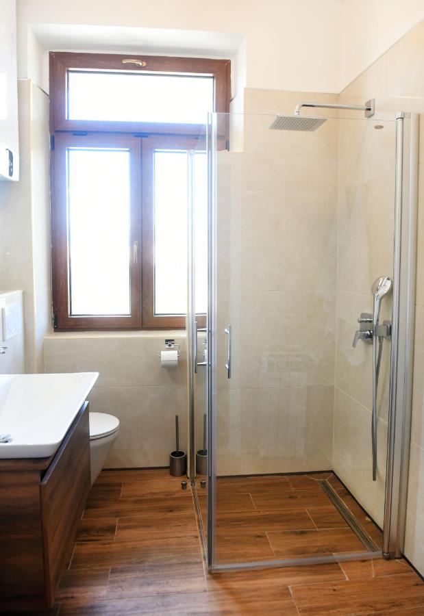 Divia Apartment Rijeka Eksteriør billede